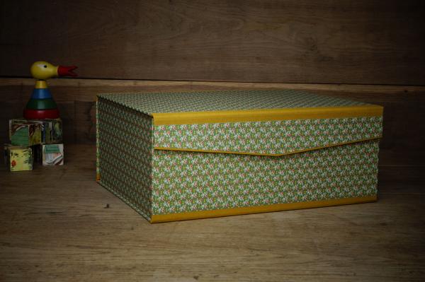 Extra hohe Papeterie Box mit Leinenkanten